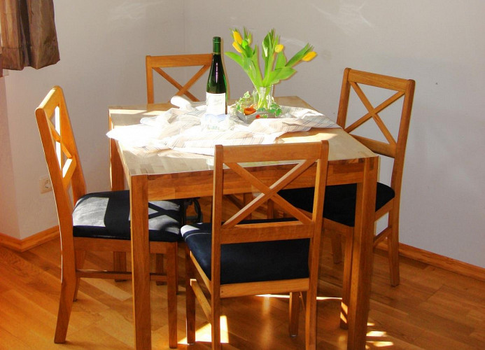 Ferienwohnung Eifelsteig im Ferienhaus Kleine Merle in Notenau 234, 56856 Zell